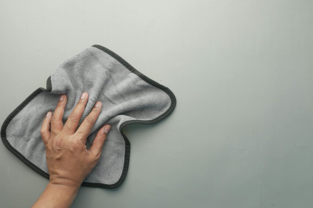 Compact microfiber towel ideal for travel and fast drying